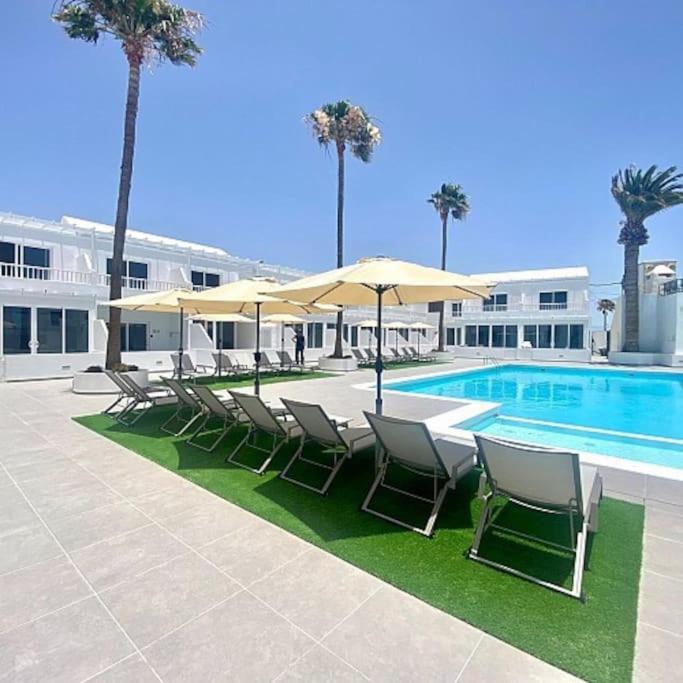 Puerto Del Carmen Airconditioned 2Bed Poolside Apt Exterior photo